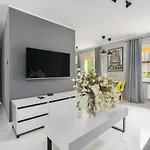 Chociszewskiego Apartment Poznan By Noclegi Renters