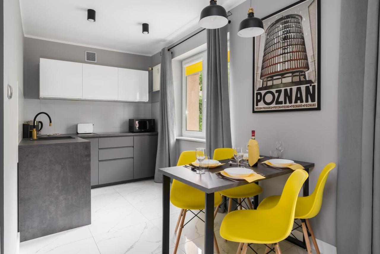 Chociszewskiego By Renters Apartment *