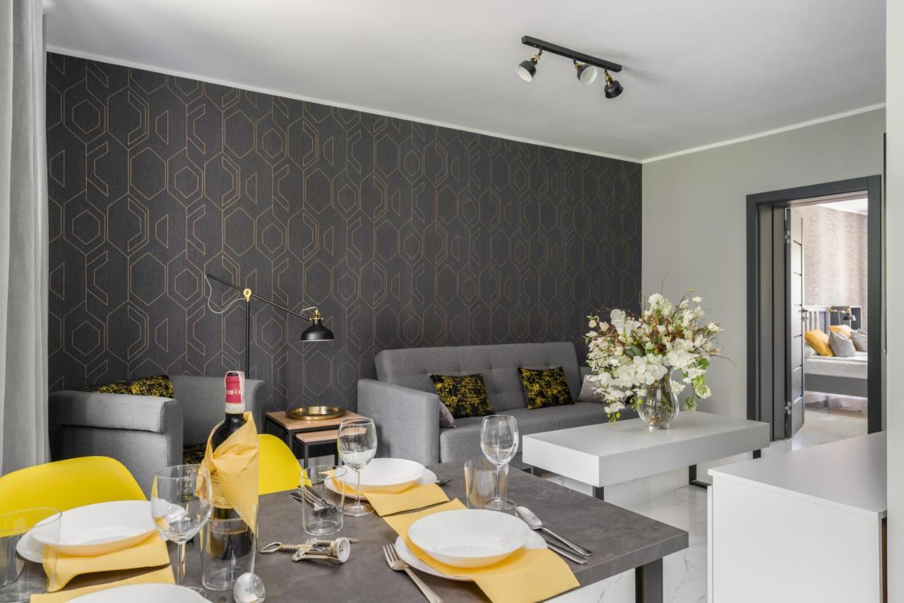 Chociszewskiego By Renters Apartment *