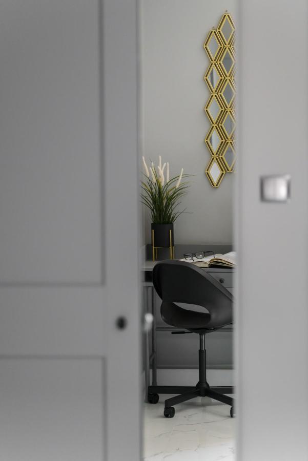 Apartment Chociszewskiego By Renters *